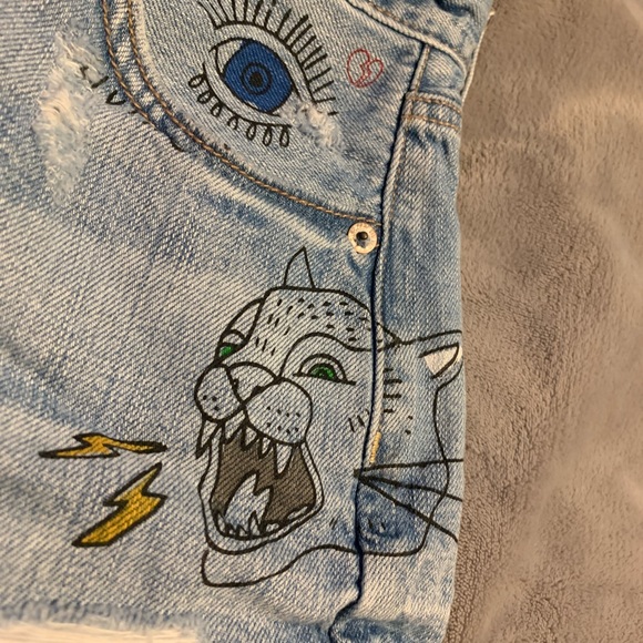 American Eagle Vintage High Rise Shorts size 4 - Picture 5 of 9